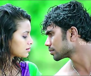 MMS Scandal by boyfriend Soni kapoor torrid vignettes 2016 www.ananyabsu.in